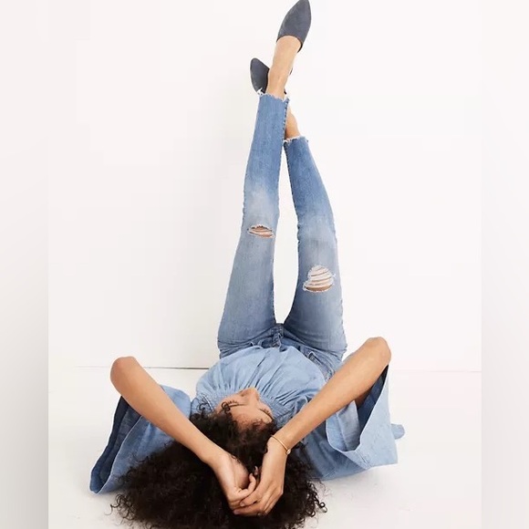 Madewell 9" Mid-Rise Skinny Jeans in Frankie Wash: Torn-Knee Edition Sz 24 - Picture 5 of 14